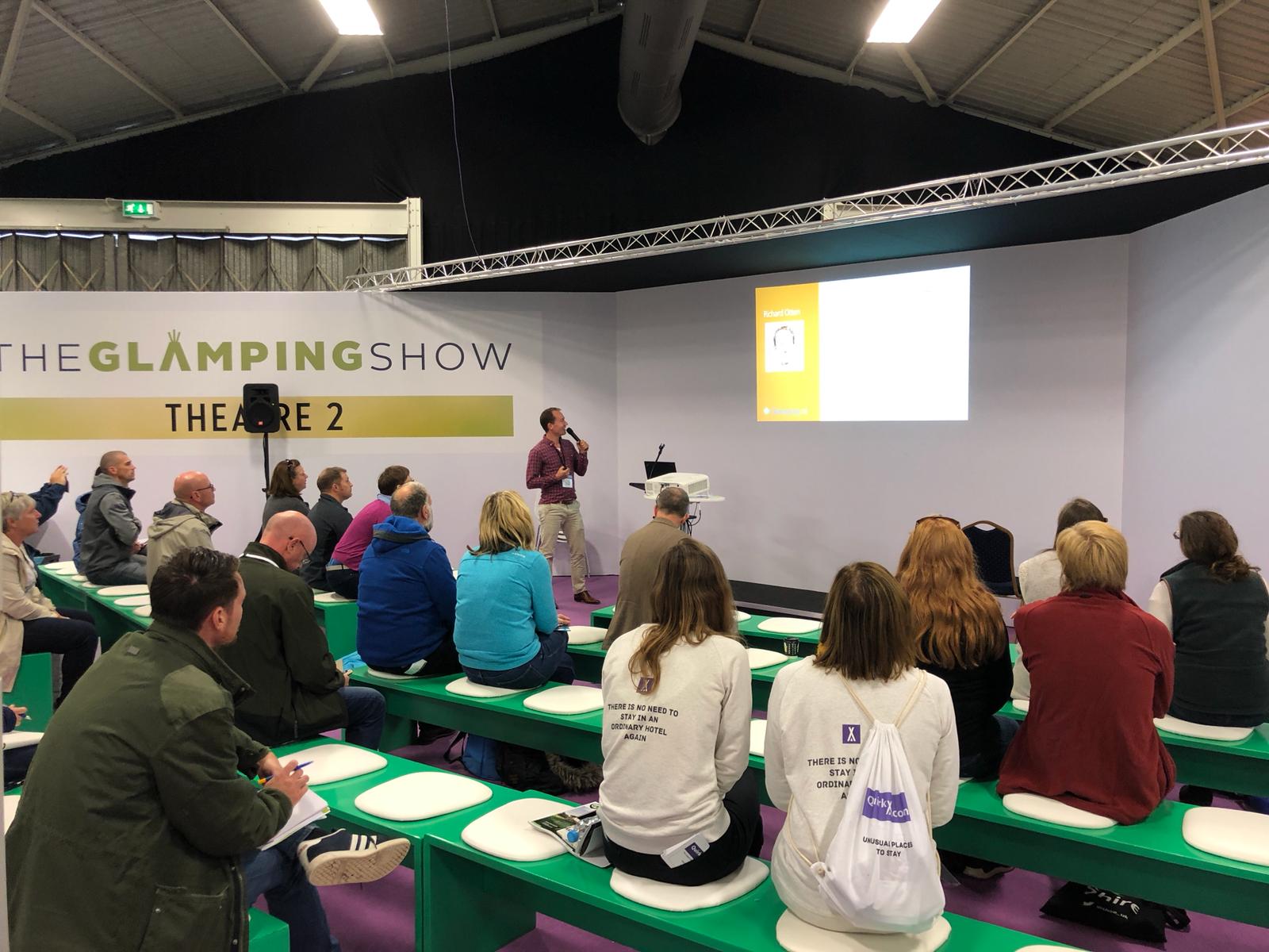 Richard gaf een seminar op The Glamping Show